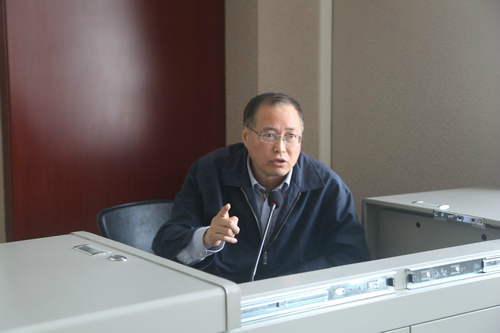 副校长田东平授课.JPG 副校长田东平授课.JPG