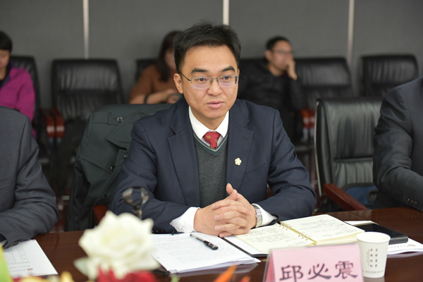 党委常委、组织部部长邱必震发言.JPG 党委常委、组织部部长邱必震发言.JPG