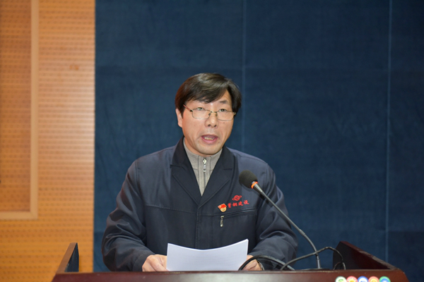 北京首钢建设集团人力资源部部长张学平讲话.JPG 北京首钢建设集团人力资源部部长张学平讲话.JPG