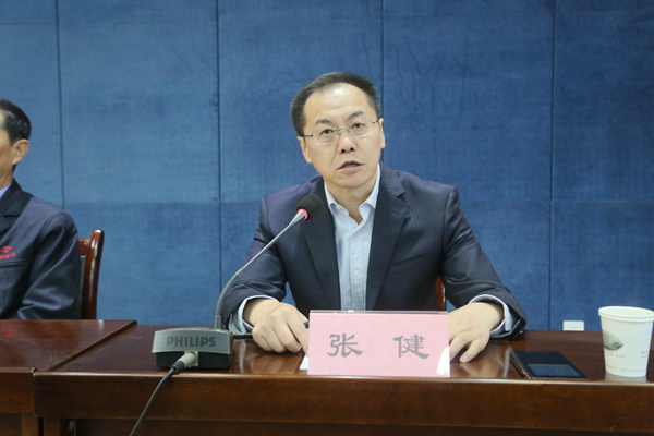副校长张健致欢迎词.JPG 副校长张健致欢迎词.JPG