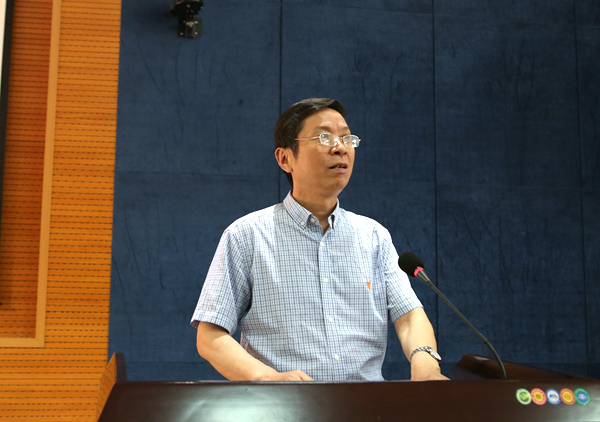 继续教育学院、华清学院副院长王明军主持 继续教育学院、华清学院副院长王明军主持
