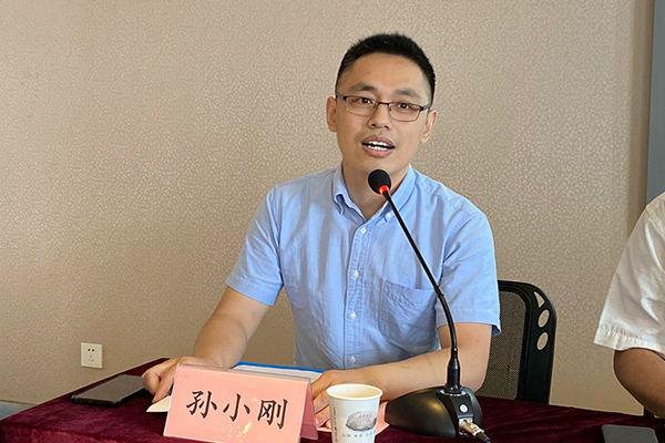 西安建筑科技大学继续教育学院副院长孙小刚讲话 西安建筑科技大学继续教育学院副院长孙小刚讲话